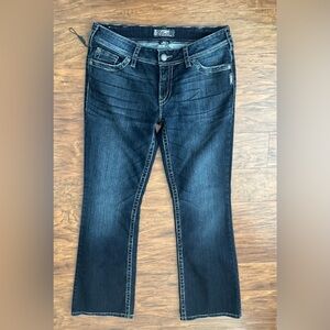 Silver Jeans Suki Surplus Boot Cut Dark Wash Patch Pockets Size 31 x 32